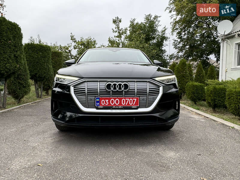 Внедорожник / Кроссовер Audi e-tron 2021 в Харькове фото 3 Внедорожник / Кроссовер Audi e-tron 2021 в Харькове