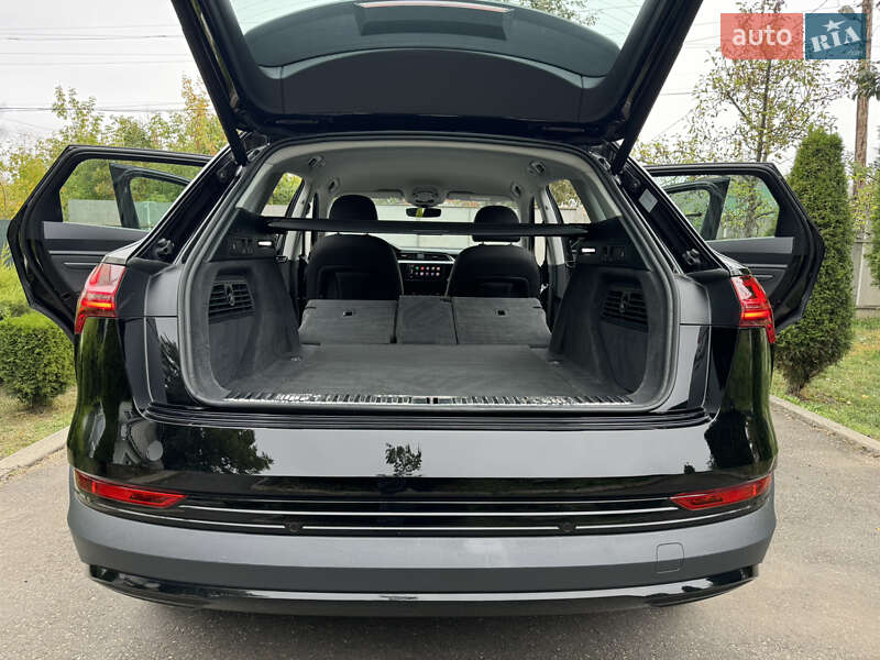 Внедорожник / Кроссовер Audi e-tron 2021 в Харькове фото 43 Внедорожник / Кроссовер Audi e-tron 2021 в Харькове