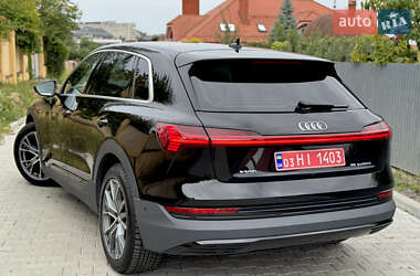 Внедорожник / Кроссовер Audi e-tron 2020 в 
