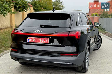 Внедорожник / Кроссовер Audi e-tron 2020 в 