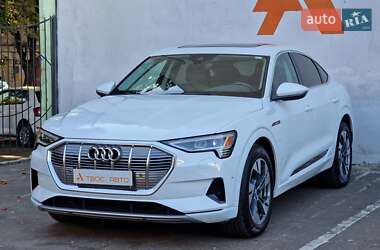 Позашляховик / Кросовер Audi e-tron 2020 в 