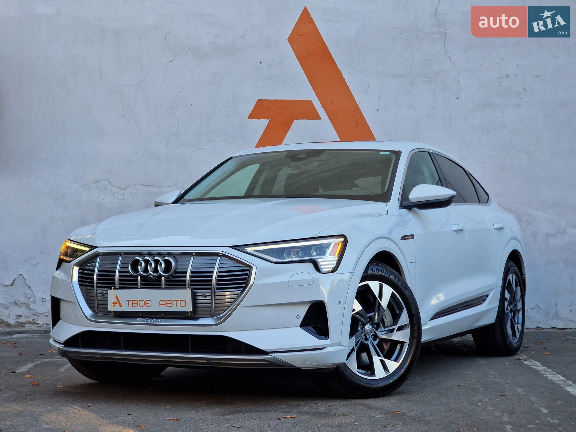 2020 Audi e-tron - мініатюра 10