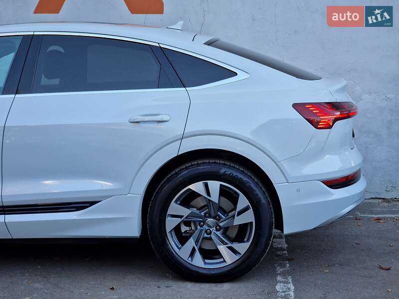 Позашляховик / Кросовер Audi e-tron 2020 в Одесі