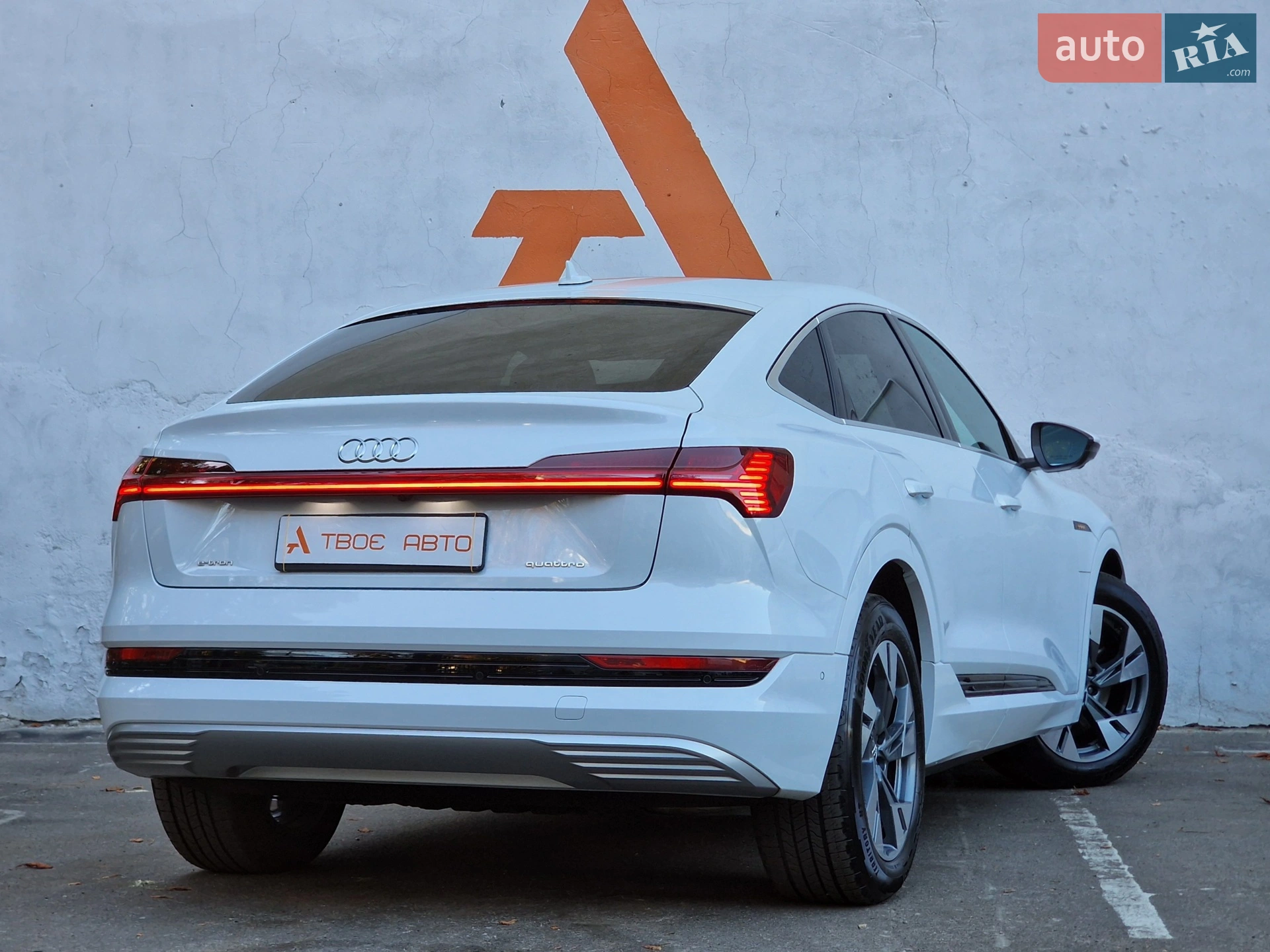 2020 Audi e-tron - мініатюра 29