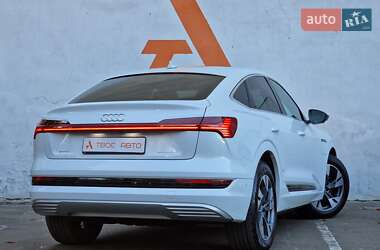 Позашляховик / Кросовер Audi e-tron 2020 в 