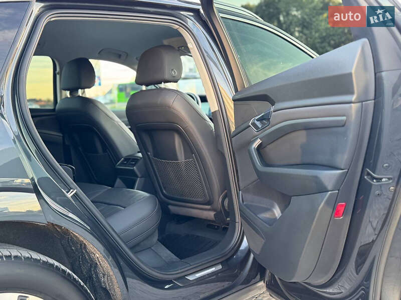 Внедорожник / Кроссовер Audi e-tron 2020 в Львове