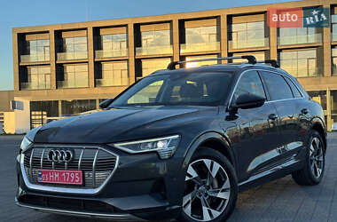 Позашляховик / Кросовер Audi e-tron 2020 в 