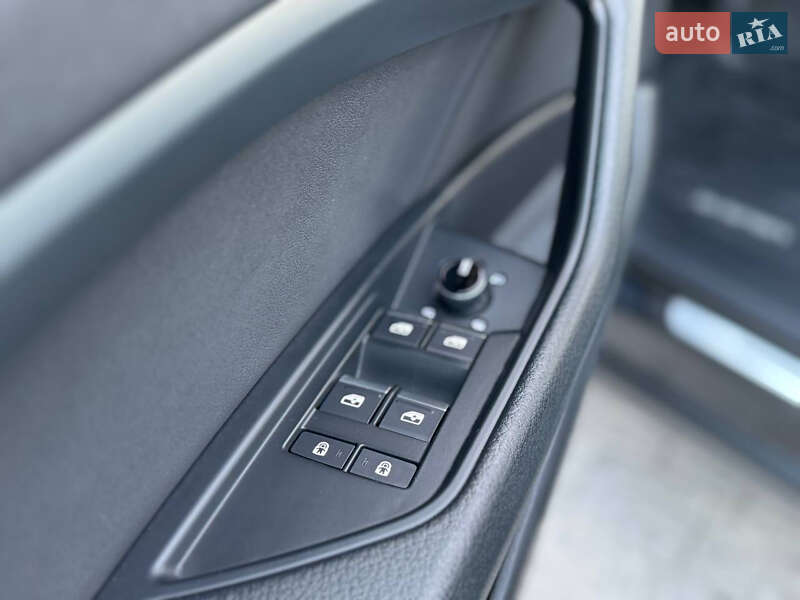 Внедорожник / Кроссовер Audi e-tron 2020 в Львове