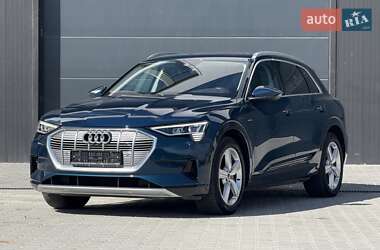 Позашляховик / Кросовер Audi e-tron 2021 в Городку