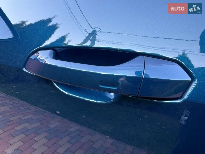 Позашляховик / Кросовер Audi e-tron 2020 в Києві