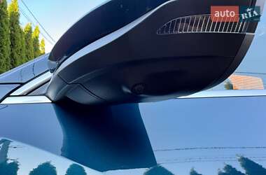 Внедорожник / Кроссовер Audi e-tron 2020 в 