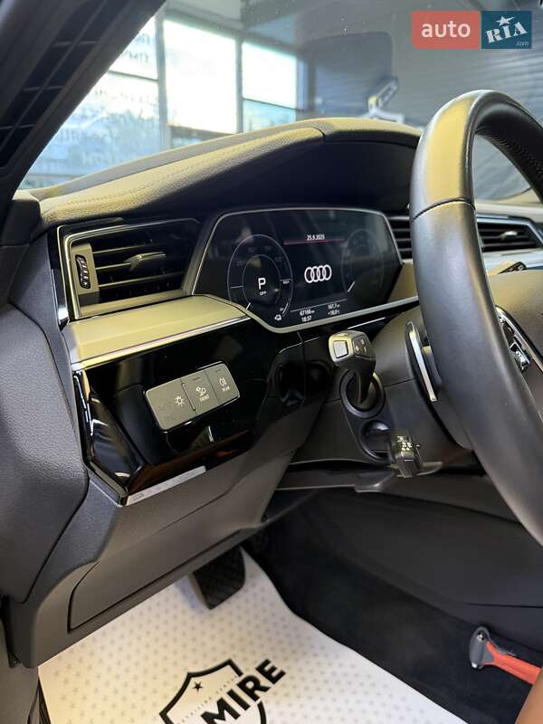 Позашляховик / Кросовер Audi e-tron 2019 в Чернівцях