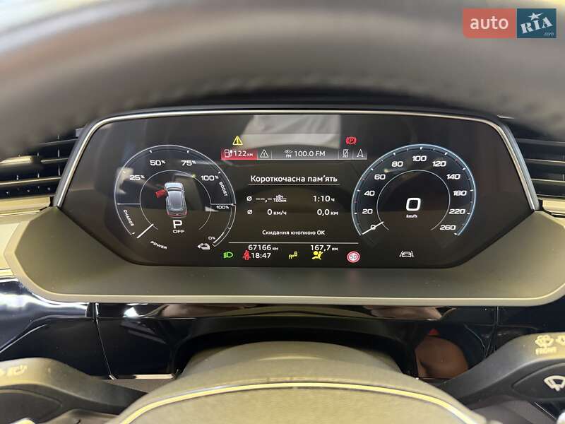 Позашляховик / Кросовер Audi e-tron 2019 в Чернівцях
