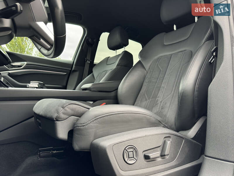 Позашляховик / Кросовер Audi e-tron 2021 в Мукачевому