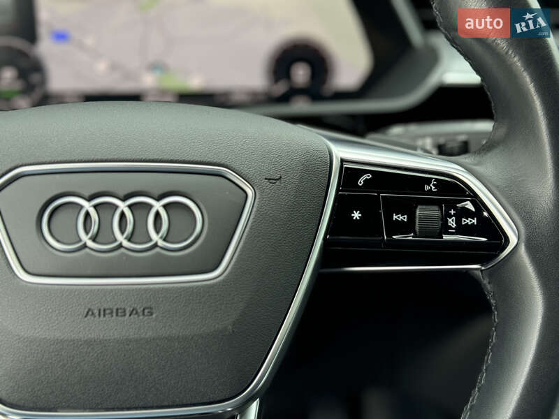 Позашляховик / Кросовер Audi e-tron 2021 в Мукачевому