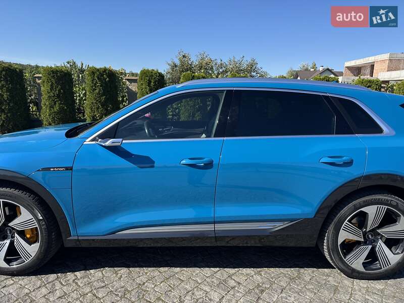 Позашляховик / Кросовер Audi e-tron 2018 в Львові