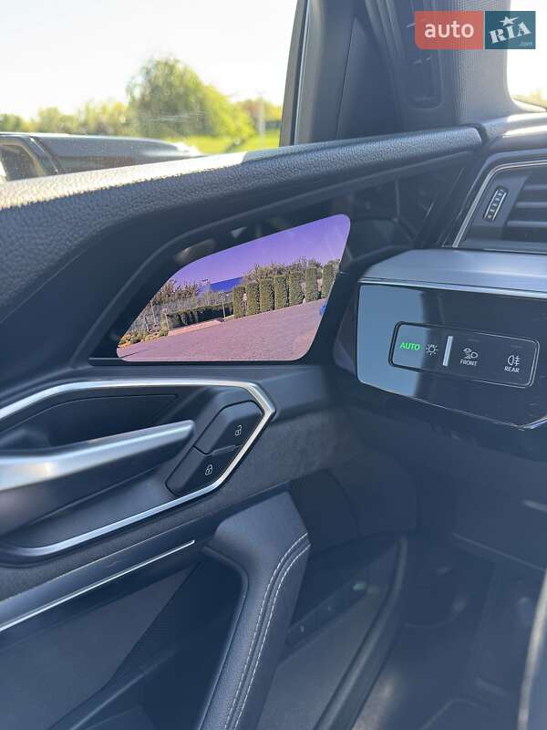 Позашляховик / Кросовер Audi e-tron 2018 в Львові