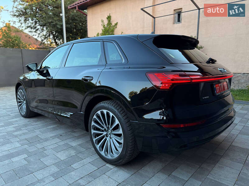 Внедорожник / Кроссовер Audi e-tron 2020 в Мукачево