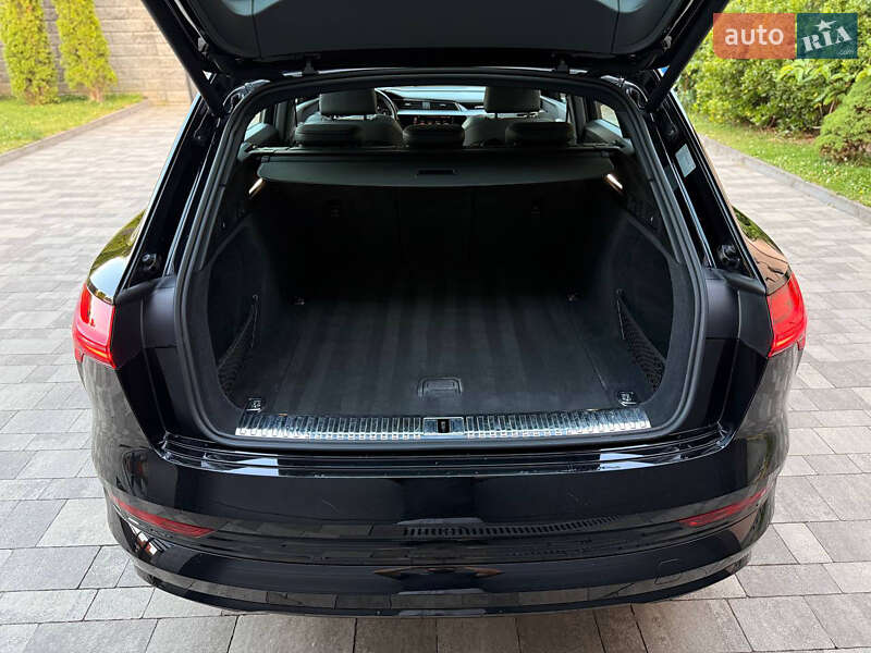 Внедорожник / Кроссовер Audi e-tron 2020 в Мукачево