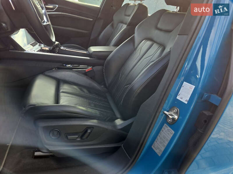 Внедорожник / Кроссовер Audi e-tron 2019 в Харькове