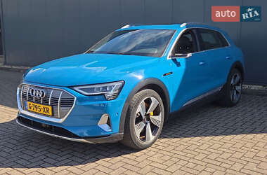 Позашляховик / Кросовер Audi e-tron 2020 в 