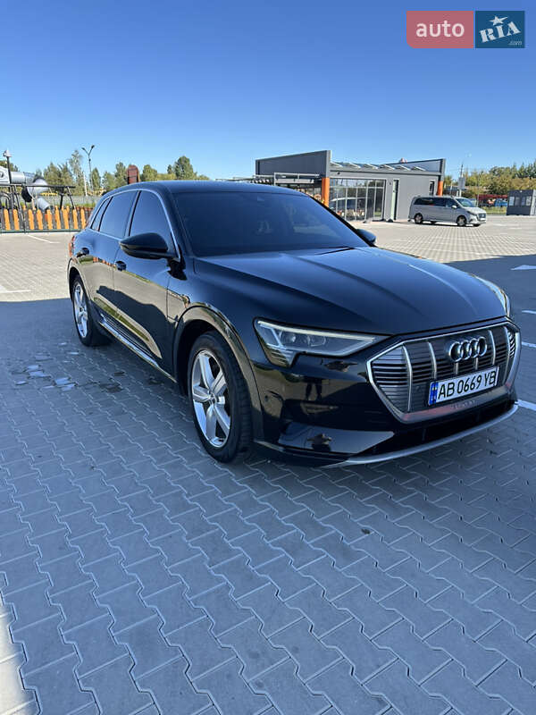 Внедорожник / Кроссовер Audi e-tron 2019 в Виннице