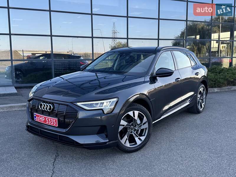 Позашляховик / Кросовер Audi e-tron 2021 в Дніпрі
