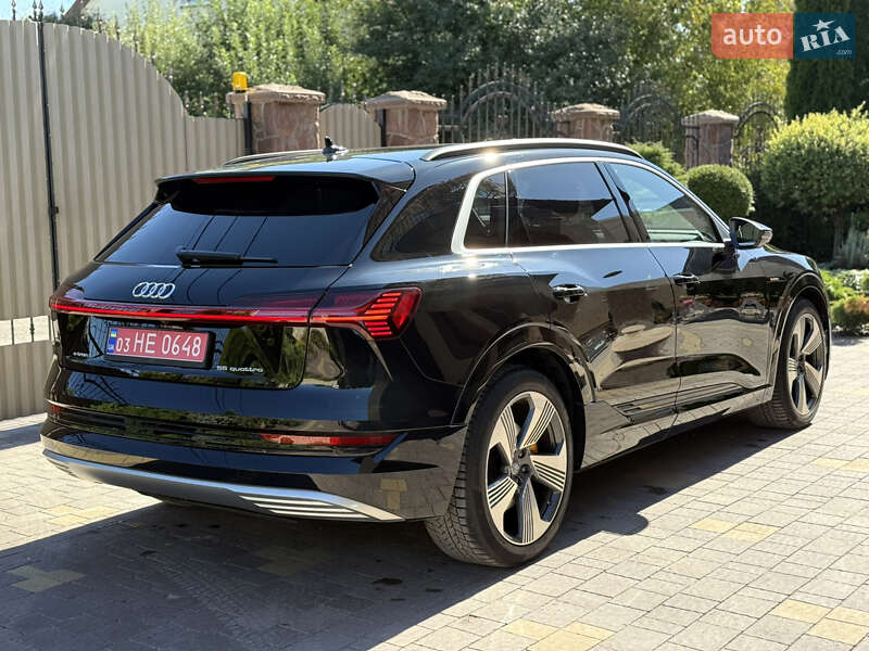 Позашляховик / Кросовер Audi e-tron 2019 в Тернополі