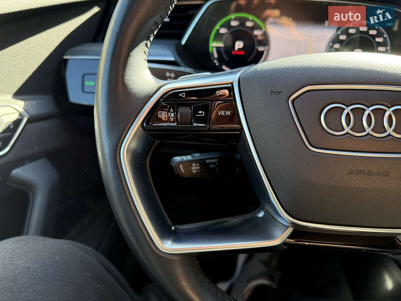 Позашляховик / Кросовер Audi e-tron 2019 в Тернополі