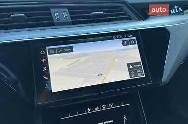 Внедорожник / Кроссовер Audi e-tron 2019 в 
