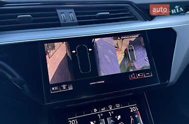 Внедорожник / Кроссовер Audi e-tron 2019 в 