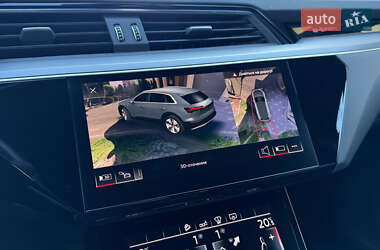Внедорожник / Кроссовер Audi e-tron 2019 в 