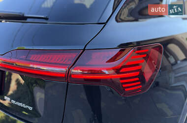 Внедорожник / Кроссовер Audi e-tron 2019 в 