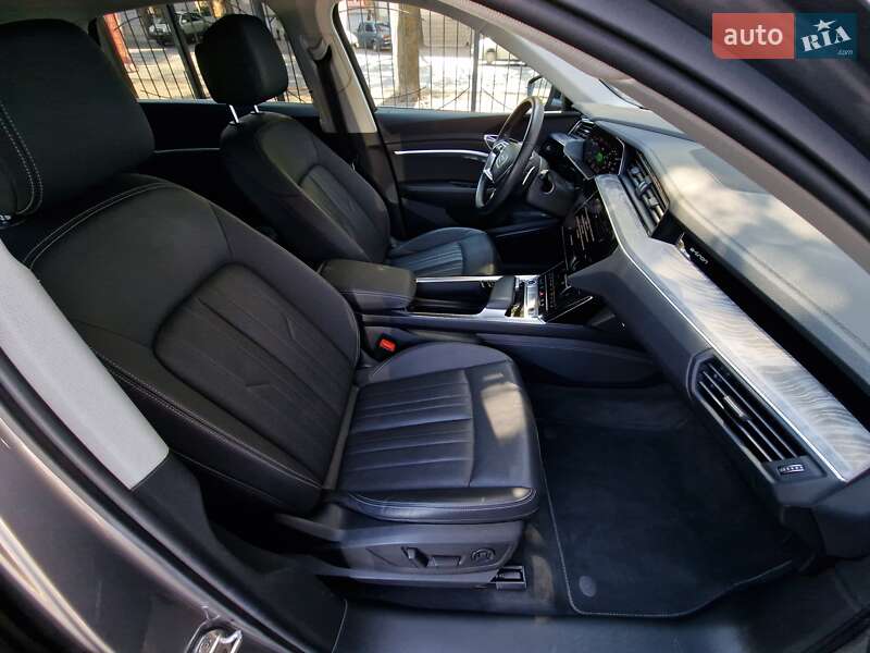 Внедорожник / Кроссовер Audi e-tron 2021 в Одессе