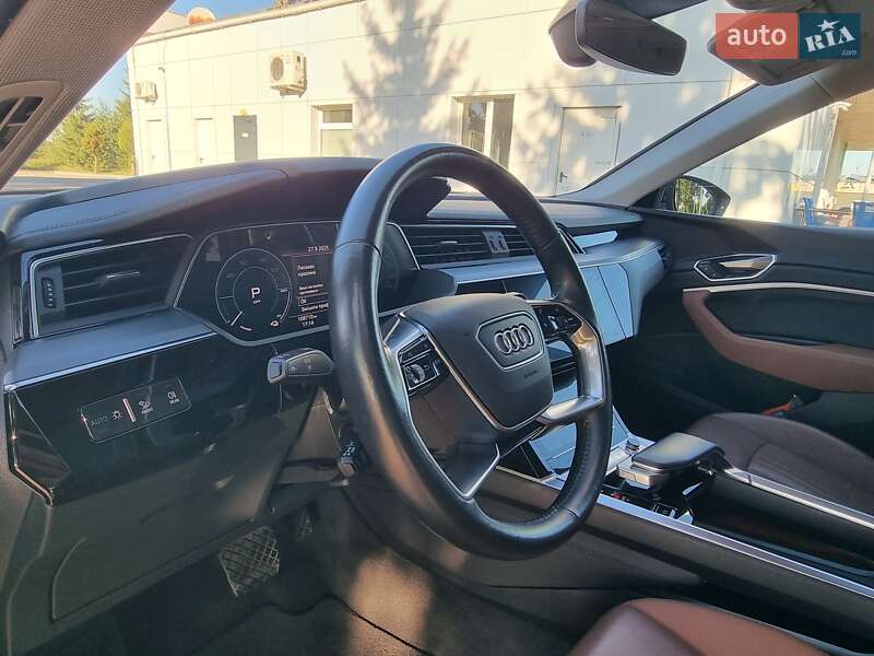 Позашляховик / Кросовер Audi e-tron 2020 в Коломиї