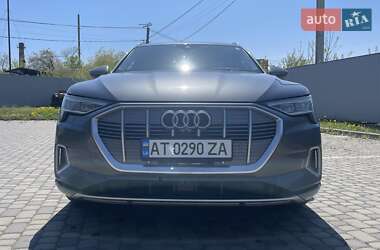 Позашляховик / Кросовер Audi e-tron 2019 в 