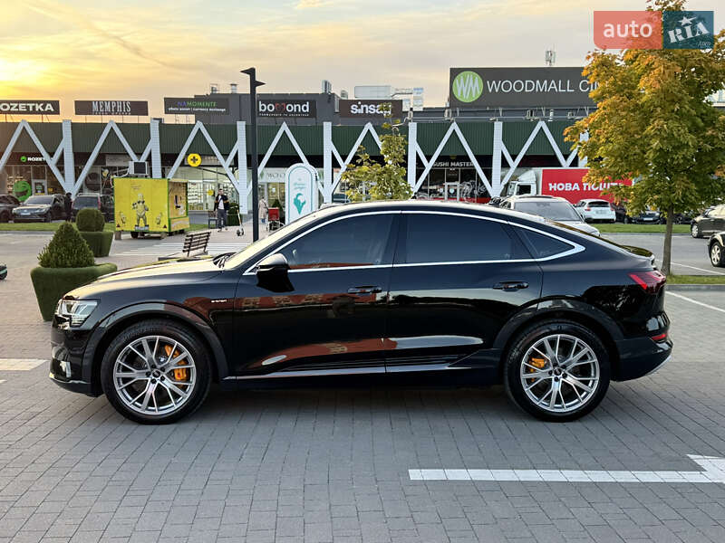 Позашляховик / Кросовер Audi e-tron 2023 в Хмельницькому