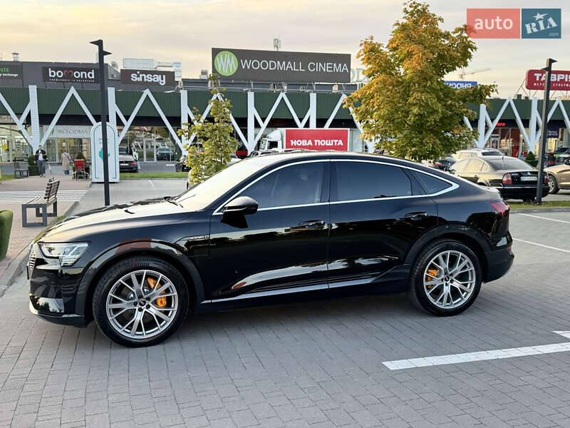Позашляховик / Кросовер Audi e-tron 2023 в Хмельницькому
