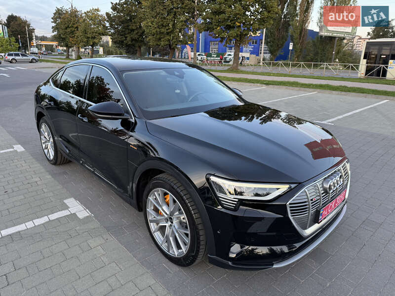 Позашляховик / Кросовер Audi e-tron 2023 в Хмельницькому