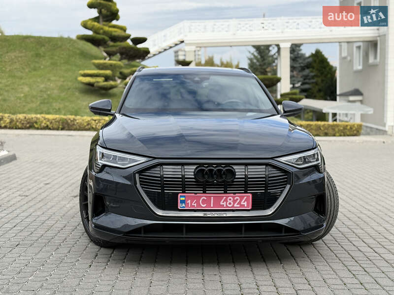 Позашляховик / Кросовер Audi e-tron 2021 в Львові