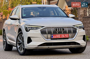 Внедорожник / Кроссовер Audi e-tron 2020 в 