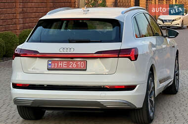 Внедорожник / Кроссовер Audi e-tron 2020 в 