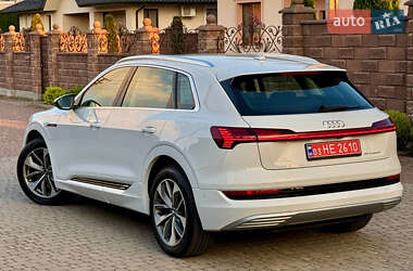 Внедорожник / Кроссовер Audi e-tron 2020 в 