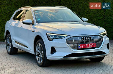 Внедорожник / Кроссовер Audi e-tron 2020 в 