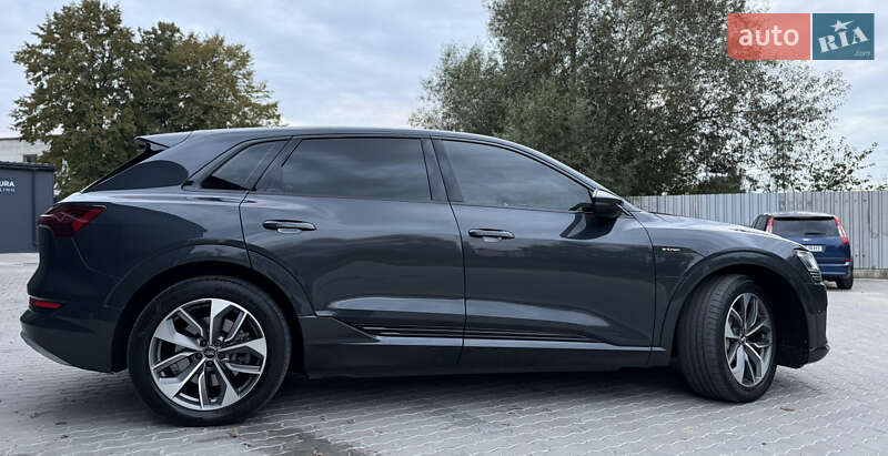 Позашляховик / Кросовер Audi e-tron 2019 в Львові