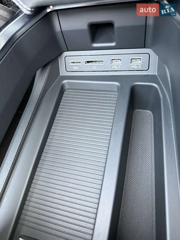 Позашляховик / Кросовер Audi e-tron 2019 в Львові