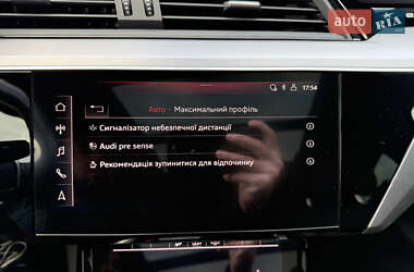 Позашляховик / Кросовер Audi e-tron 2019 в 
