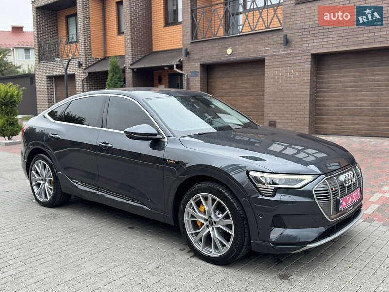 Позашляховик / Кросовер Audi e-tron 2023 в Хмельницькому