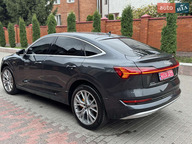Позашляховик / Кросовер Audi e-tron 2023 в Хмельницькому