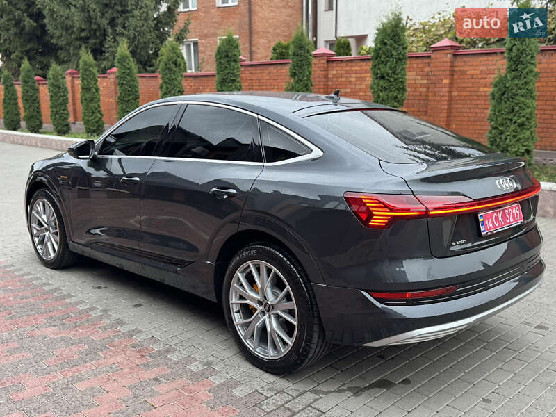 Позашляховик / Кросовер Audi e-tron 2023 в Хмельницькому